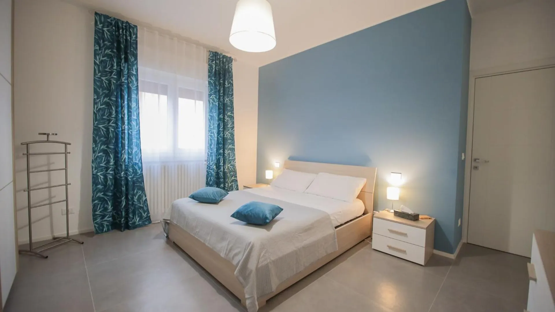 Casa Pisani 274 contacts